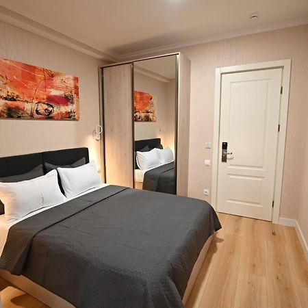 Hotel Well Inn Tbilisi Esterno foto