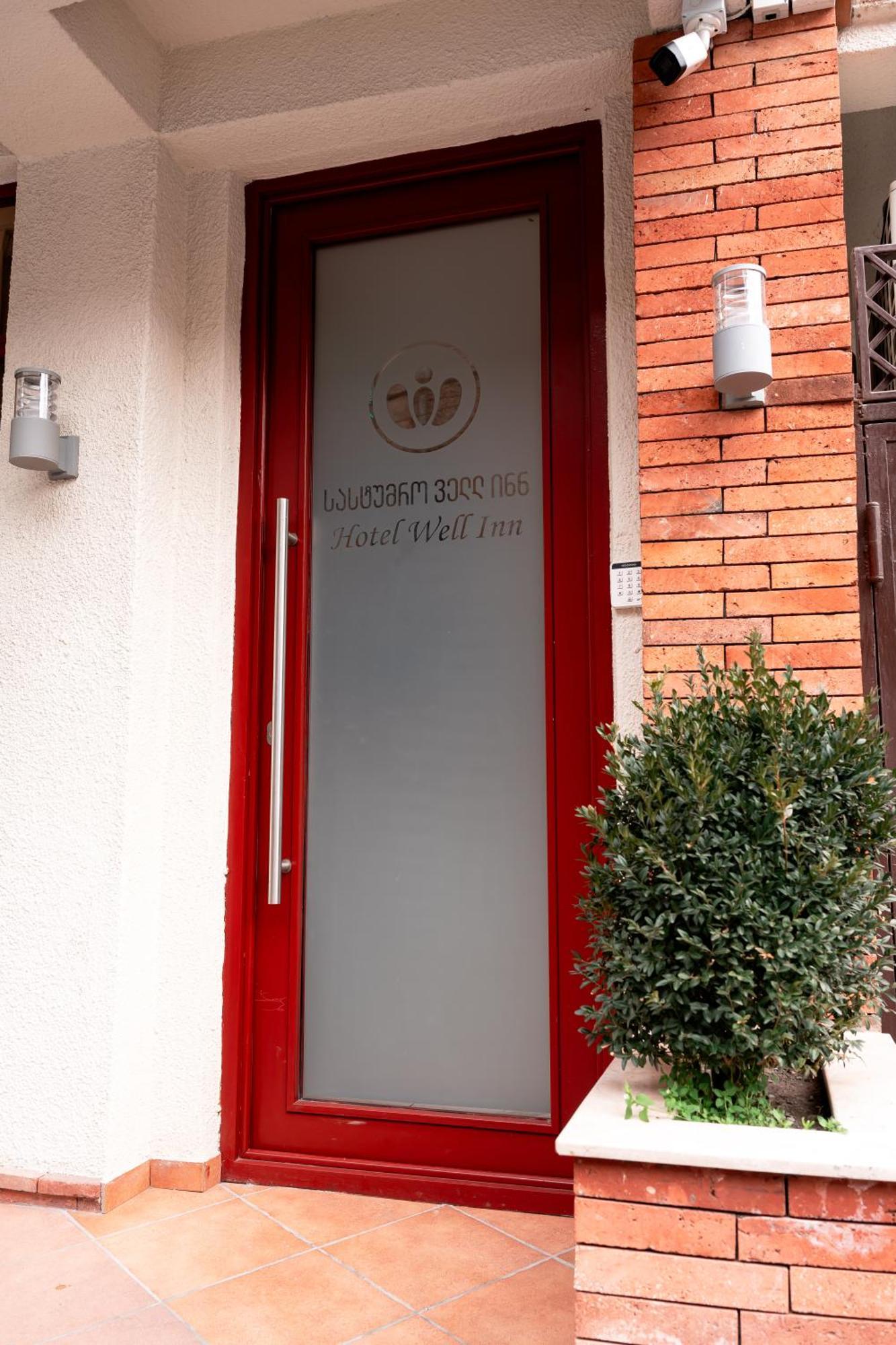 Hotel Well Inn Tbilisi Esterno foto